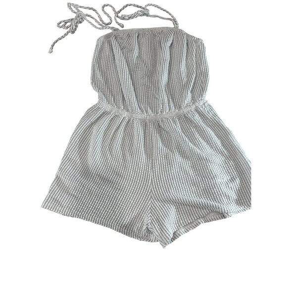Striped Gray & White Sleeveless Romper With Adjustable Tie Straps Green Envelope - Picture 1 of 7